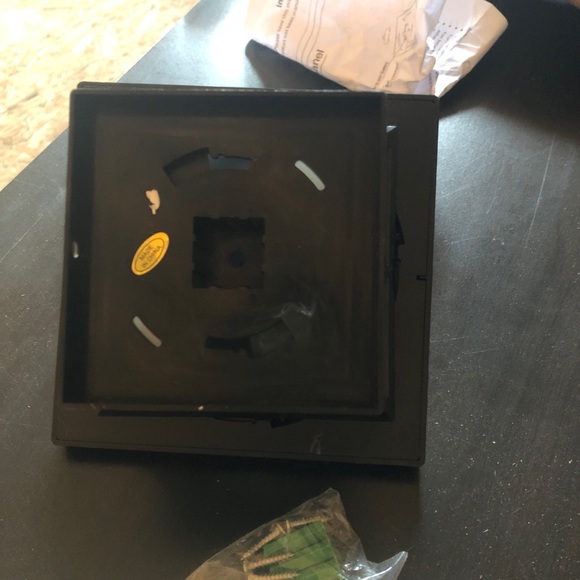 2 NEW SOLAR powered fence post caps - Picture 4 of 6